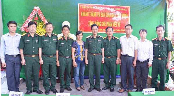 Ban Cơ yếu Chính phủ bàn giao Nhà tình nghĩa tại Đắk Lắk